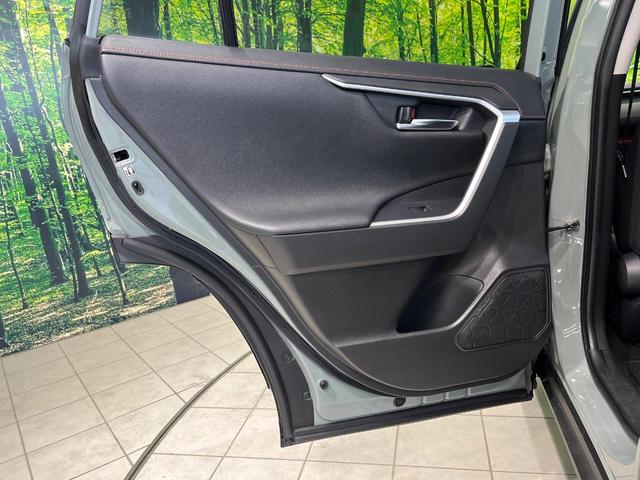 RAV4 アドベンチャー 4WD 純正9インチナビ 寒冷地仕様 バックカメラ 衝突軽減 レーダークルーズ ETC ドラレコ Bluetooth フルセグ シートベンチレーション パワーバックドア パワーシート LEDヘッド(40枚目)