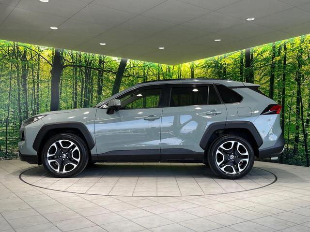 RAV4 アドベンチャー 4WD 純正9インチナビ 寒冷地仕様 バックカメラ 衝突軽減 レーダークルーズ ETC ドラレコ Bluetooth フルセグ シートベンチレーション パワーバックドア パワーシート LEDヘッド(63枚目)