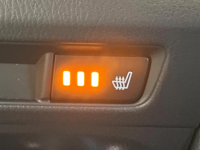 アクセラスポーツ 15XD Lパッケージ ターボ 純正ナビ バックカメラ 衝突軽減 ETC フルセグ レーダークリーズ Bluetooth LEDヘッド 革巻きステアリング オートエアコン オートライト プッシュスタート ステリモ キーレス(6枚目)