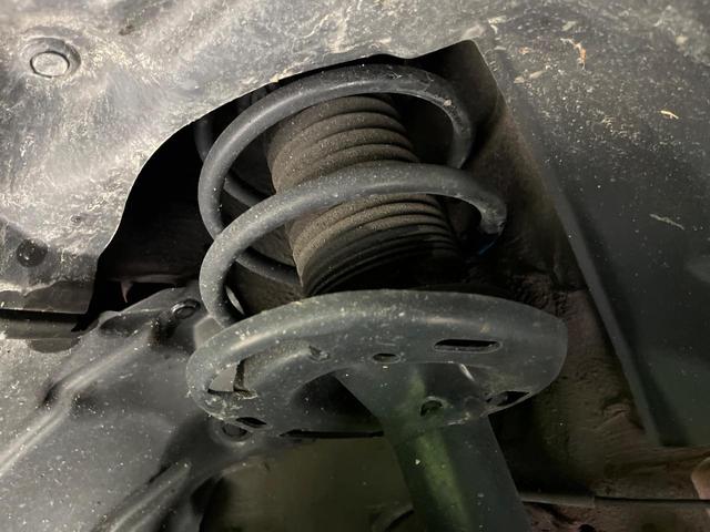 デミオ 13Sツーリング 4WD 純正ナビ 衝突軽減 ETC Bluetooth フルセグ LEDヘッド 革巻きステアリング シートヒーター オートエアコン オートライト アイドリングストップ プッシュスタート スマートキー(20枚目)