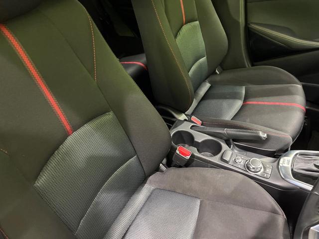 デミオ 13Sツーリング 4WD 純正ナビ 衝突軽減 ETC Bluetooth フルセグ LEDヘッド 革巻きステアリング シートヒーター オートエアコン オートライト アイドリングストップ プッシュスタート スマートキー(31枚目)