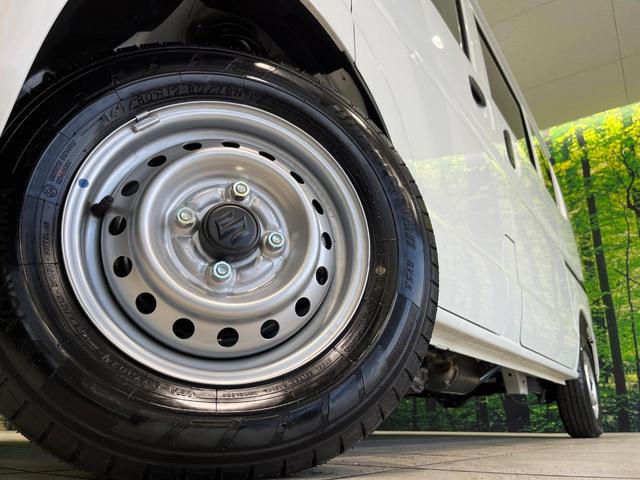 エブリイ ＰＡリミテッド　４ＷＤ　届出済未使用車　ＣＤオーディオ　ＡＭ／ＦＭ　衝突軽減　アイドリングストップ　横滑り防止機能　パワーウィンドウ　プライバシーガラス　バニティミラー（11枚目）