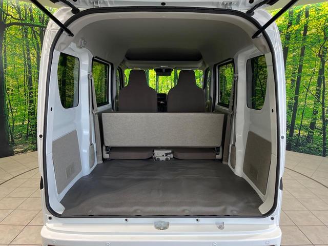 エブリイ ＰＡリミテッド　４ＷＤ　届出済未使用車　ＣＤオーディオ　ＡＭ／ＦＭ　衝突軽減　アイドリングストップ　横滑り防止機能　パワーウィンドウ　プライバシーガラス　バニティミラー（34枚目）