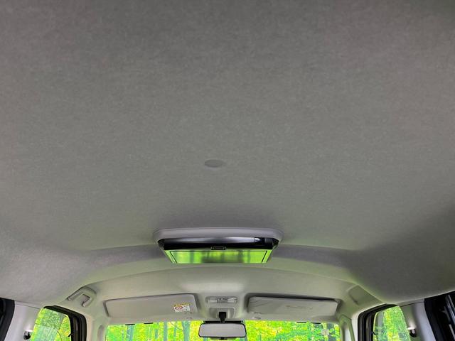 ルーミー カスタムG 4WD フリップダウンモニター 寒冷地仕様 メモリーナビ バックカメラ 衝突軽減 両側パワースライドドア LEDヘッド 革巻きステアリング シートヒーター オートライト プッシュスタート クルコン(35枚目)