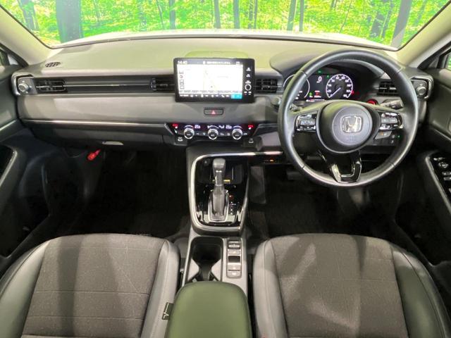 ヴェゼル e:HEV Z 4WD 寒冷地仕様 純正8インチナビ バックカメラ 衝突軽減 ブラインドスポットモニター パワーバックドア 革巻きステアリング LEDヘッド オートエアコン オートライト プッシュスタート ステリモ(2枚目)