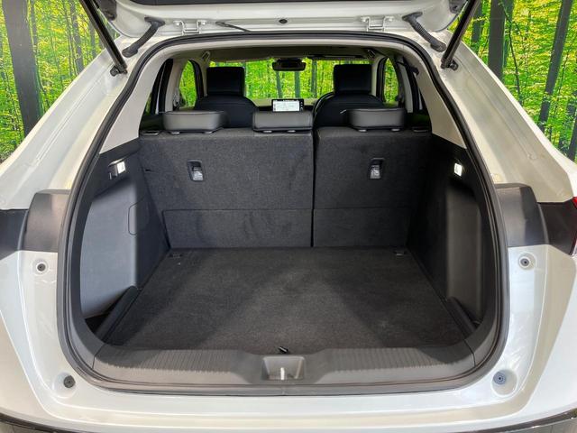 ヴェゼル e:HEV Z 4WD 寒冷地仕様 純正8インチナビ バックカメラ 衝突軽減 ブラインドスポットモニター パワーバックドア 革巻きステアリング LEDヘッド オートエアコン オートライト プッシュスタート ステリモ(10枚目)