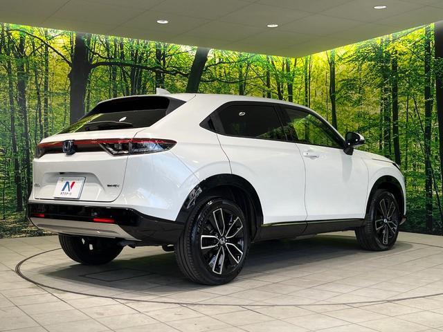 ヴェゼル e:HEV Z 4WD 寒冷地仕様 純正8インチナビ バックカメラ 衝突軽減 ブラインドスポットモニター パワーバックドア 革巻きステアリング LEDヘッド オートエアコン オートライト プッシュスタート ステリモ(17枚目)