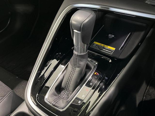 ヴェゼル e:HEV Z 4WD 寒冷地仕様 純正8インチナビ バックカメラ 衝突軽減 ブラインドスポットモニター パワーバックドア 革巻きステアリング LEDヘッド オートエアコン オートライト プッシュスタート ステリモ(24枚目)