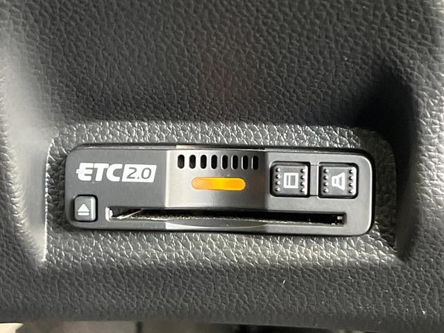 ヴェゼル e:HEV Z 4WD 寒冷地仕様 純正8インチナビ バックカメラ 衝突軽減 ブラインドスポットモニター パワーバックドア 革巻きステアリング LEDヘッド オートエアコン オートライト プッシュスタート ステリモ(28枚目)