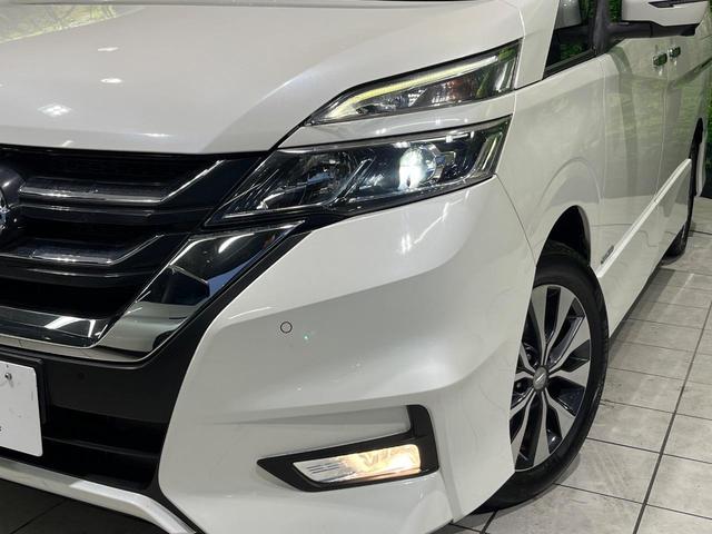 【ＬＥＤヘッドライト】悪天候や夜間走行時も良好な視界を確保し安心して運転できる高輝度ＬＥＤヘッドライトを装備！点灯速度が早く、消費電力も抑えられています。