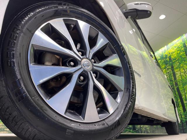 【純正１６インチアルミホイール】外観にマッチした純正アルミホイールを装着しております。各種社外アルミホイールや、スタッドレスタイヤも取扱いしております。是非ご相談ください♪