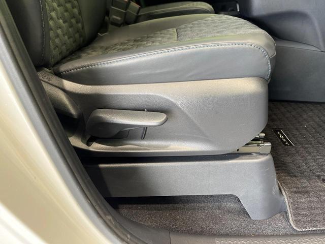 ヴォクシー ハイブリッドS-Z 14インチ後席モニター メーカー10.5インチナビ機能付きディスプレイオーディオ バックカメラ 衝突軽減 レーダークルーズ 両側パワースライドドア オートハイビームLEDヘッド 革巻きステアリング(37枚目)