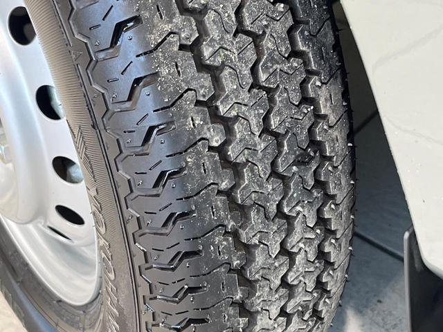 キャリイトラック KCエアコン・パワステ 4WD 届出済み未使用車 衝突軽減 AM/FM オートライト パーキングセンサー LEDヘッド アイドリングストップ ハイビームアシスト パワーウィンドウ パワードアロック キーレス(41枚目)