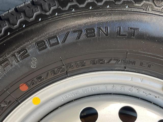 キャリイトラック KCエアコン・パワステ 4WD 届出済み未使用車 衝突軽減 AM/FM オートライト パーキングセンサー LEDヘッド アイドリングストップ ハイビームアシスト パワーウィンドウ パワードアロック キーレス(42枚目)