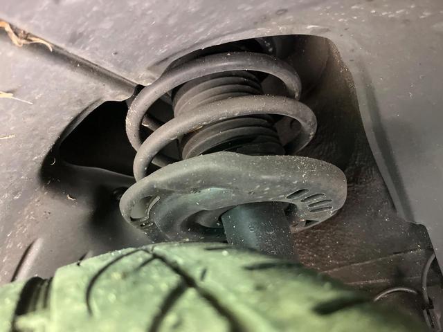 MAZDA3ファストバック 15Sツーリング 4WD メーカー8.8インチナビ 全周囲カメラ 衝突軽減 レーダークルーズ ブラインドスポットモニター LEDヘッド 革巻きステアリング ハイビームアシスト Bluetooth ETC ドラレコ(20枚目)