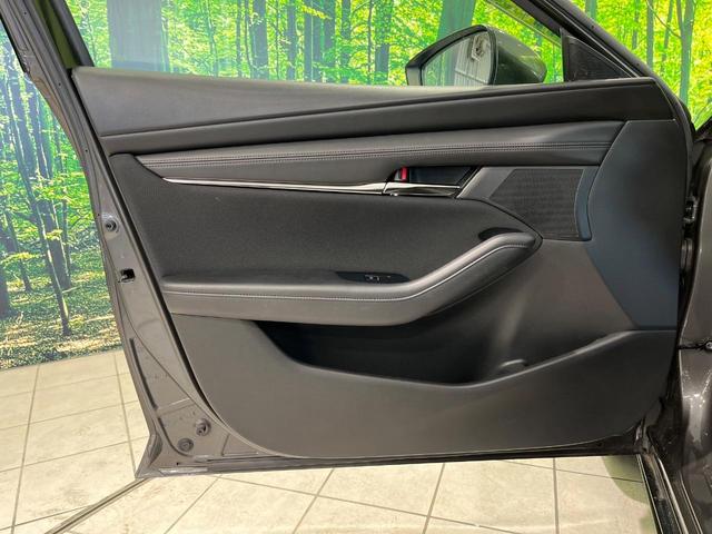 MAZDA3ファストバック 15Sツーリング 4WD メーカー8.8インチナビ 全周囲カメラ 衝突軽減 レーダークルーズ ブラインドスポットモニター LEDヘッド 革巻きステアリング ハイビームアシスト Bluetooth ETC ドラレコ(37枚目)