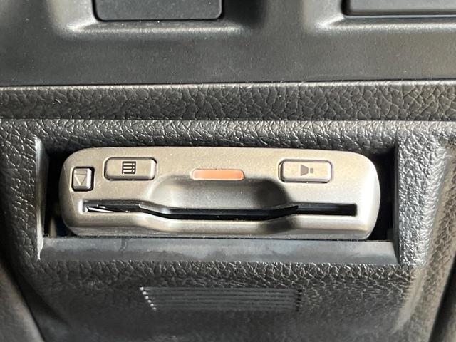 インプレッサスポーツ 2.0iアイサイト 4WD SDナビ バックカメラ 衝突軽減 レーダークルーズ ETC フルセグ Bluetooth 革巻きステアリング パドルシフト オートライト アイドリングストップ プッシュスタート スマートキー(6枚目)