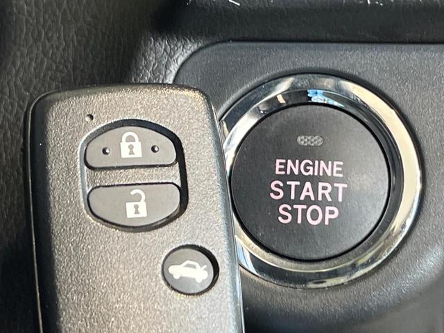 インプレッサスポーツ 2.0iアイサイト 4WD SDナビ バックカメラ 衝突軽減 レーダークルーズ ETC フルセグ Bluetooth 革巻きステアリング パドルシフト オートライト アイドリングストップ プッシュスタート スマートキー(7枚目)