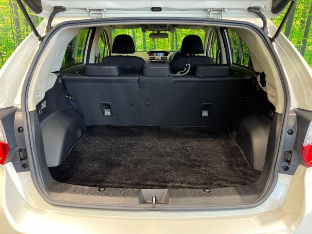 インプレッサスポーツ 2.0iアイサイト 4WD SDナビ バックカメラ 衝突軽減 レーダークルーズ ETC フルセグ Bluetooth 革巻きステアリング パドルシフト オートライト アイドリングストップ プッシュスタート スマートキー(10枚目)