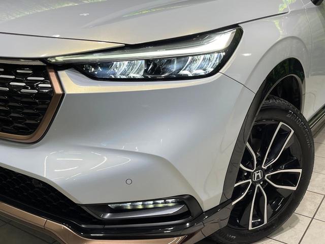 【ＬＥＤヘッドライト】悪天候や夜間走行時も良好な視界を確保し安心して運転できる高輝度ＬＥＤヘッドライトを装備！点灯速度が早く、消費電力も抑えられています。