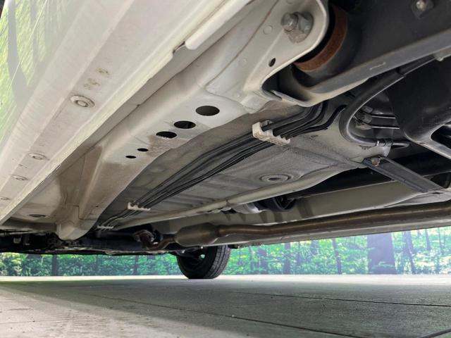 アルト F 4WD CDオーディオ AM/FMラジオ シートヒーター リモコンキー 横滑り防止装置 ヘッドライトレベライザー パワーウィンドウ リアワイパー セキュリティアラーム UVカットガラス(22枚目)