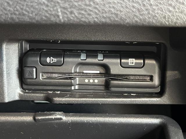 セレナ XV 4WD CDナビ 両側パワスラ 衝突軽減 Bluetooth ETC クルコン アイドリングストップ オートライト オートエアコン 電動格納ミラー パワーウィンドウ ヘッドライトレベライザー ステリモ(7枚目)