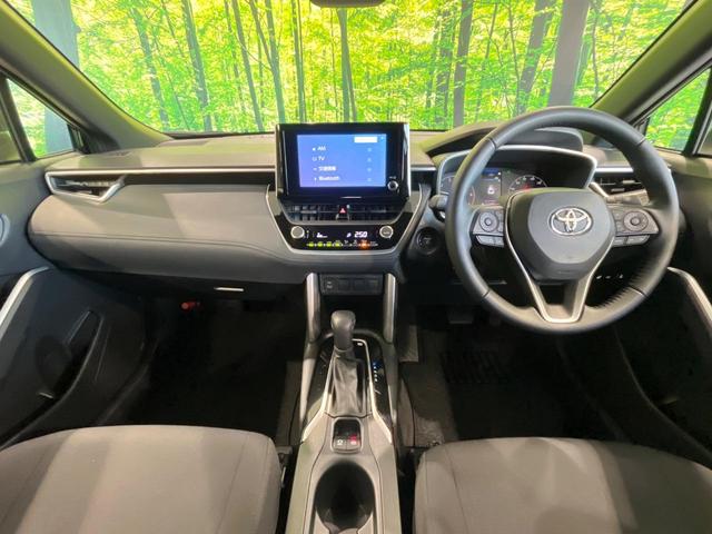 カローラクロス ハイブリッド G 4WD 純正8型ディスプレイオーディオ バックカメラ 衝突軽減 レーダークルーズ 寒冷地仕様 Bluetooth フルセグ ETC ドラレコ LEDヘッド オートエアコン スマートキー オートライト(2枚目)