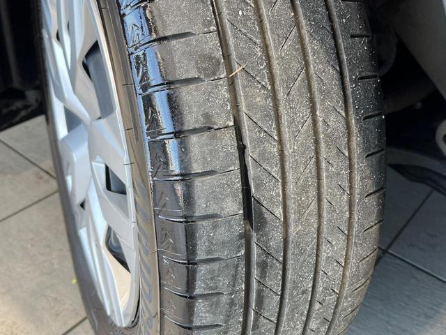 カローラクロス ハイブリッド G 4WD 純正8型ディスプレイオーディオ バックカメラ 衝突軽減 レーダークルーズ 寒冷地仕様 Bluetooth フルセグ ETC ドラレコ LEDヘッド オートエアコン スマートキー オートライト(61枚目)