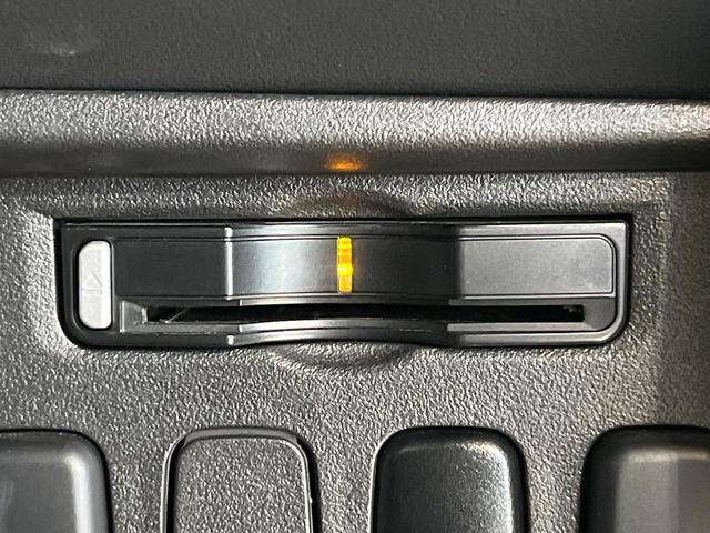 【ＥＴＣ】高速道路の料金所をストレスなく通過！話題のスポットやサービスエリアに多い「スマートＩＣ」利用時は必須のアイテムです。当店でセットアップを実施、ご納車当日からすぐにご利用いただけます！