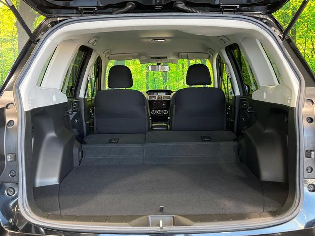 フォレスター 2.0i-L アイサイト 寒冷地仕様 4WD 純正ダイアトーンナビ 衝突軽減 バックカメラ Bluetooth ETC レーダークルーズ シートヒーター LEDヘッド オートライト オートエアコン スマートキー パワーシート(11枚目)