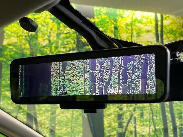 セレナ ハイウェイスター　フリップダウンモニター　純正９インチナビ　全周囲カメラ　衝突軽減　プロパイロット　両側パワースライドドア　デジタルインナーミラー　ＬＥＤヘッド　革巻きステアリング　プッシュスタート　スマートキー（6枚目）