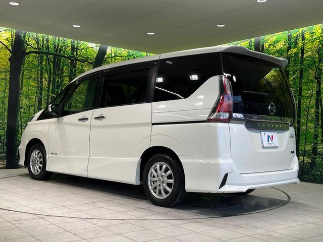 セレナ ハイウェイスター　フリップダウンモニター　純正９インチナビ　全周囲カメラ　衝突軽減　プロパイロット　両側パワースライドドア　デジタルインナーミラー　ＬＥＤヘッド　革巻きステアリング　プッシュスタート　スマートキー（62枚目）