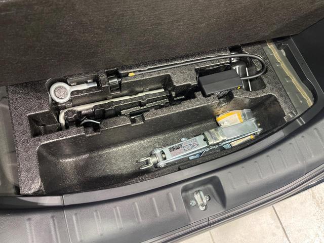 Ｎ－ＢＯＸカスタム Ｇ・Ｌパッケージ　４ＷＤ　ＳＤナビ　バックカメラ　横滑り防止機能　パワースライドドア　ＨＩＤヘッド　オートエアコン　オートライト　電動格納ミラー　プライバシーガラス　アイドリングストップ　プッシュスタート　スマートキー（35枚目）