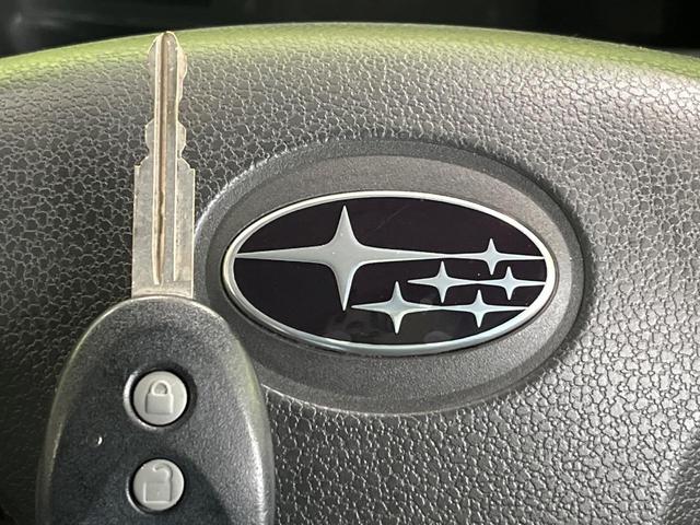 プレオプラス Ｇ　ＣＤオーディオ　ＡＭ／ＦＭ　ドラレコ　革巻きステアリング　横滑り防止機能　アイドリングストップ　オートエアコン　プライバシーガラス　チルトステアリング　シートリフター　盗難警報装置　リモコンキー（7枚目）