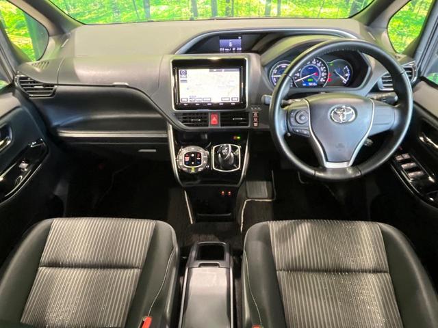 ヴォクシー ハイブリッドＺＳ　煌　７人　純正９型ナビ　バックカメラ　衝突軽減　両側電動スライドドア　Ｂｌｕｅｔｏｏｔｈ　フルセグ　ＥＴＣ　ドラレコ　シートヒーター　ＬＥＤヘッド・フォグ　リアオートエアコン　革巻きステアリング　クルコン（2枚目）
