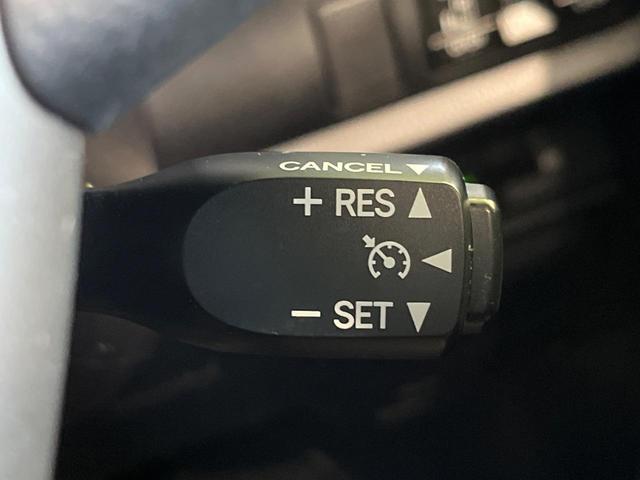 ヴォクシー ハイブリッドＺＳ　煌　７人　純正９型ナビ　バックカメラ　衝突軽減　両側電動スライドドア　Ｂｌｕｅｔｏｏｔｈ　フルセグ　ＥＴＣ　ドラレコ　シートヒーター　ＬＥＤヘッド・フォグ　リアオートエアコン　革巻きステアリング　クルコン（7枚目）