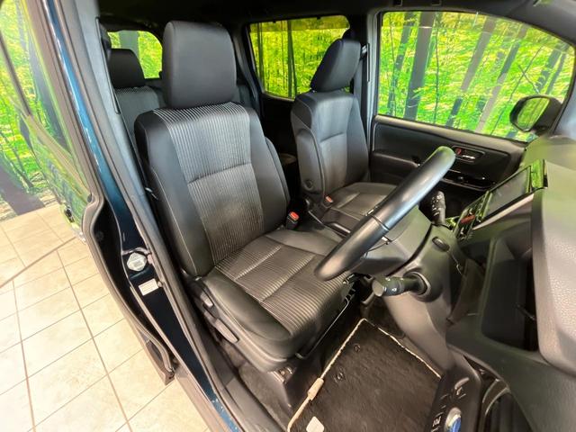 ヴォクシー ハイブリッドＺＳ　煌　７人　純正９型ナビ　バックカメラ　衝突軽減　両側電動スライドドア　Ｂｌｕｅｔｏｏｔｈ　フルセグ　ＥＴＣ　ドラレコ　シートヒーター　ＬＥＤヘッド・フォグ　リアオートエアコン　革巻きステアリング　クルコン（8枚目）