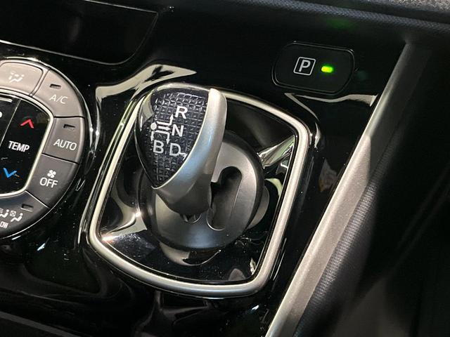 ヴォクシー ハイブリッドＺＳ　煌　７人　純正９型ナビ　バックカメラ　衝突軽減　両側電動スライドドア　Ｂｌｕｅｔｏｏｔｈ　フルセグ　ＥＴＣ　ドラレコ　シートヒーター　ＬＥＤヘッド・フォグ　リアオートエアコン　革巻きステアリング　クルコン（24枚目）