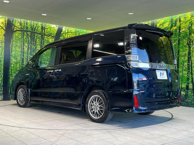 ヴォクシー ハイブリッドＺＳ　煌　７人　純正９型ナビ　バックカメラ　衝突軽減　両側電動スライドドア　Ｂｌｕｅｔｏｏｔｈ　フルセグ　ＥＴＣ　ドラレコ　シートヒーター　ＬＥＤヘッド・フォグ　リアオートエアコン　革巻きステアリング　クルコン（62枚目）