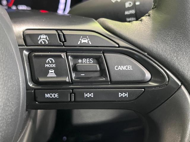 ヤリスクロス Ｚ　純正８型ナビ機能付ディスプレイオーディオ　全周囲カメラ　衝突軽減　レーダークルーズ　Ｂｌｕｅｔｏｏｔｈ　ドラレコ　ＥＴＣ　シートヒーター　ＬＥＤヘッド　オートエアコン　オートライト　革巻きステアリング（6枚目）