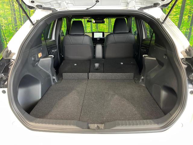 ヤリスクロス Ｚ　純正８型ナビ機能付ディスプレイオーディオ　全周囲カメラ　衝突軽減　レーダークルーズ　Ｂｌｕｅｔｏｏｔｈ　ドラレコ　ＥＴＣ　シートヒーター　ＬＥＤヘッド　オートエアコン　オートライト　革巻きステアリング（10枚目）