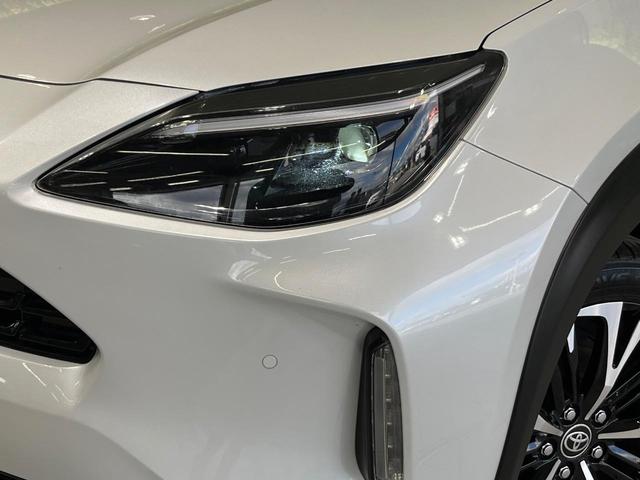 ヤリスクロス Ｚ　純正８型ナビ機能付ディスプレイオーディオ　全周囲カメラ　衝突軽減　レーダークルーズ　Ｂｌｕｅｔｏｏｔｈ　ドラレコ　ＥＴＣ　シートヒーター　ＬＥＤヘッド　オートエアコン　オートライト　革巻きステアリング（12枚目）