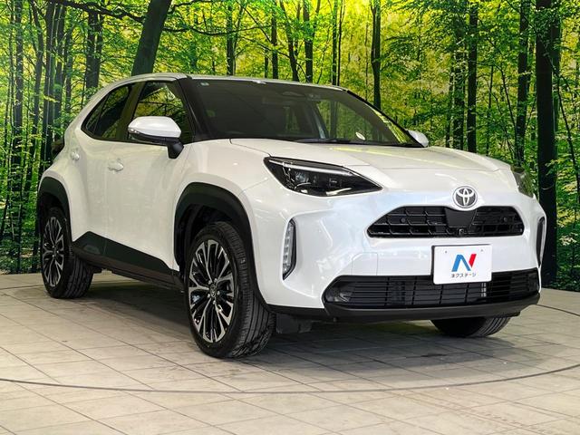 ヤリスクロス Ｚ　純正８型ナビ機能付ディスプレイオーディオ　全周囲カメラ　衝突軽減　レーダークルーズ　Ｂｌｕｅｔｏｏｔｈ　ドラレコ　ＥＴＣ　シートヒーター　ＬＥＤヘッド　オートエアコン　オートライト　革巻きステアリング（16枚目）