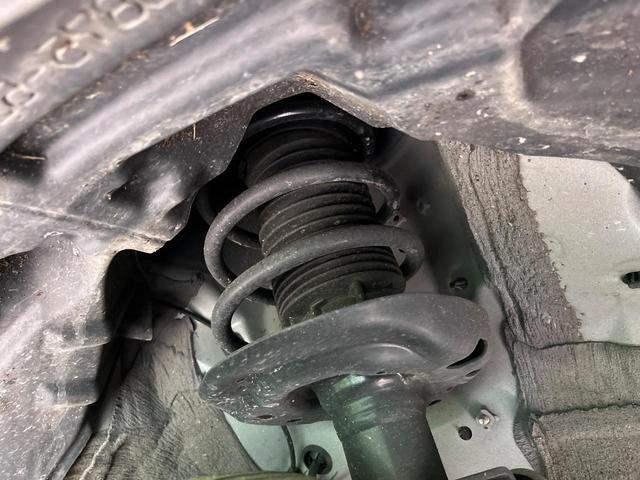 ヤリスクロス Ｚ　純正８型ナビ機能付ディスプレイオーディオ　全周囲カメラ　衝突軽減　レーダークルーズ　Ｂｌｕｅｔｏｏｔｈ　ドラレコ　ＥＴＣ　シートヒーター　ＬＥＤヘッド　オートエアコン　オートライト　革巻きステアリング（20枚目）