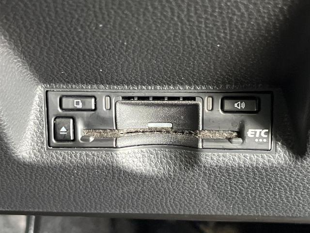 ヤリスクロス Ｚ　純正８型ナビ機能付ディスプレイオーディオ　全周囲カメラ　衝突軽減　レーダークルーズ　Ｂｌｕｅｔｏｏｔｈ　ドラレコ　ＥＴＣ　シートヒーター　ＬＥＤヘッド　オートエアコン　オートライト　革巻きステアリング（30枚目）