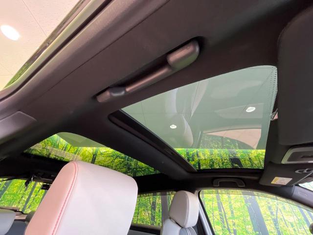 ヴェゼル ｅ：ＨＥＶ　ＰＬａＹ　ガラスルーフ　純正９型ナビ　全周囲カメラ　衝突軽減　アダプティブクルーズ　パワーバックドア　寒冷地仕様　フルセグ　Ｂｌｕｅｔｏｏｔｈ　ＥＴＣ　ドラレコ　シートヒーター　ＬＥＤヘッド　パドルシフト（3枚目）