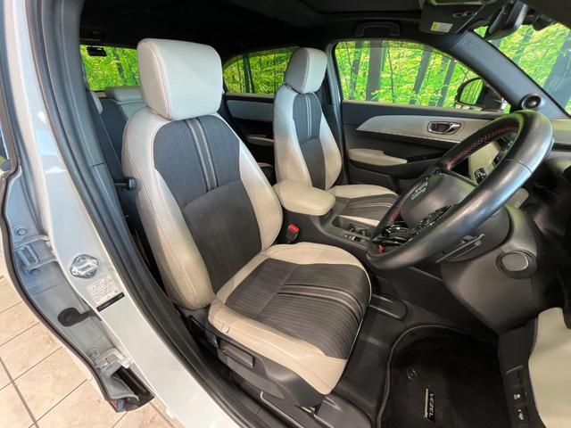 ヴェゼル ｅ：ＨＥＶ　ＰＬａＹ　ガラスルーフ　純正９型ナビ　全周囲カメラ　衝突軽減　アダプティブクルーズ　パワーバックドア　寒冷地仕様　フルセグ　Ｂｌｕｅｔｏｏｔｈ　ＥＴＣ　ドラレコ　シートヒーター　ＬＥＤヘッド　パドルシフト（8枚目）