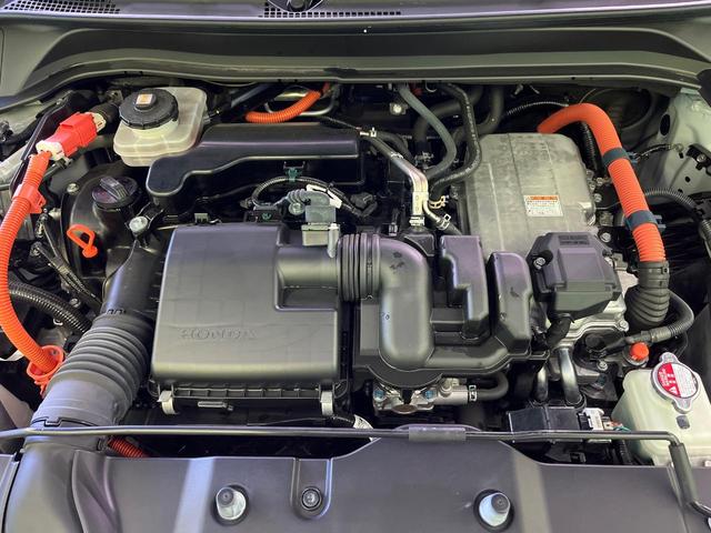 ヴェゼル ｅ：ＨＥＶ　ＰＬａＹ　ガラスルーフ　純正９型ナビ　全周囲カメラ　衝突軽減　アダプティブクルーズ　パワーバックドア　寒冷地仕様　フルセグ　Ｂｌｕｅｔｏｏｔｈ　ＥＴＣ　ドラレコ　シートヒーター　ＬＥＤヘッド　パドルシフト（18枚目）