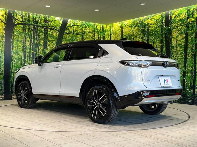 ヴェゼル ｅ：ＨＥＶ　ＰＬａＹ　ガラスルーフ　純正９型ナビ　全周囲カメラ　衝突軽減　アダプティブクルーズ　パワーバックドア　寒冷地仕様　フルセグ　Ｂｌｕｅｔｏｏｔｈ　ＥＴＣ　ドラレコ　シートヒーター　ＬＥＤヘッド　パドルシフト（59枚目）