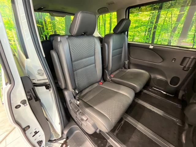 セレナ ｅ－パワー　ハイウェイスターＶ　純正９型ナビ　プロパイロット　全周囲カメラ　衝突軽減　プロパイロット　デジタルインナーミラー　両側パワースライドドア　ＥＴＣ　ドラレコ　フルセグ　Ｂｌｕｅｔｏｏｔｈ　プッシュスタート　スマートキー（9枚目）